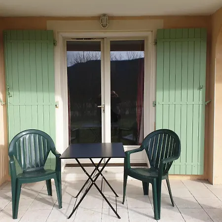 Les Bains Apartamento Montbrun-les-Bains